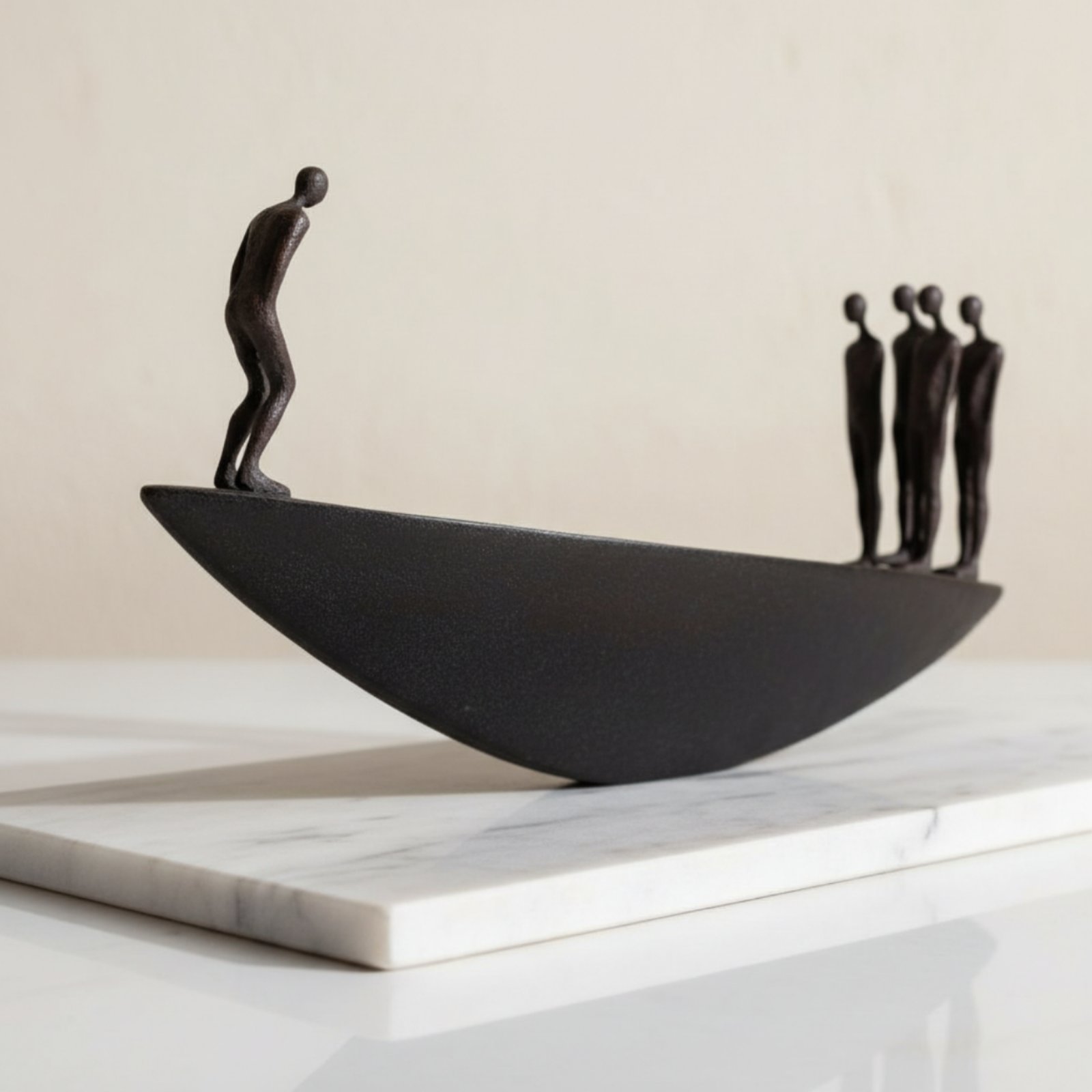 Modern Resin Sailboat Statue A - Home Decor Brand recension och pris